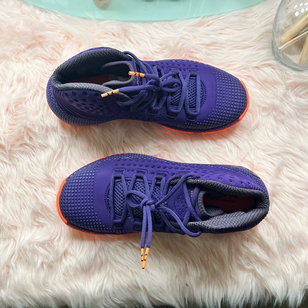 Under Armor Sneakers